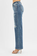 Load image into Gallery viewer, Our Hannah Tummy Control Mid Rise Fit Wide Jeans provide a comfortable and flattering fit. These jeans offer a slimming effect. The high-quality denim is designed to smooth and shape your figure. Perfect for everyday wear.