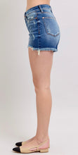 Load image into Gallery viewer, 2 Button Dad Shorts - Judy Blue
