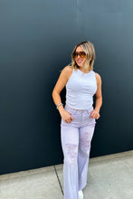 Load image into Gallery viewer, Blakeley Distressed Jeans
