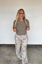 Load image into Gallery viewer, Elena Curve Hem Ribbed Top
