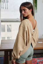 Load image into Gallery viewer, Reversible Twist Front Top
