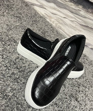 Load image into Gallery viewer, Soda Sneakers
